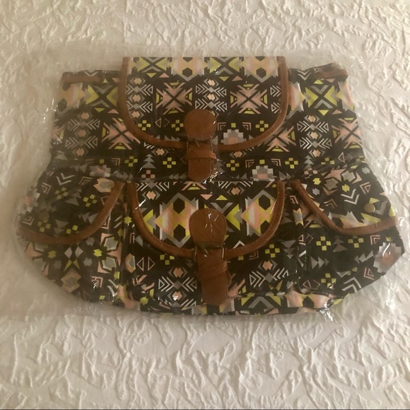 NEW✨ Southwestern Aztec Ecote Style Printed Canvas Leather Backpack Purse Bag - Picture 4 of 6